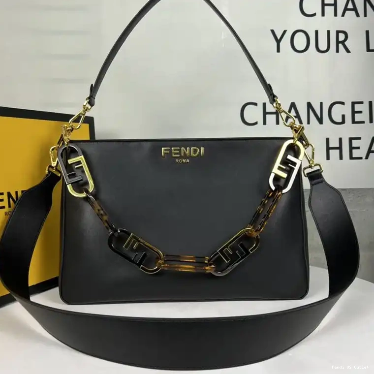 Vintage HOT In Leather Calf Shoulder Black Zip O'Lock Bag Fendi 0702